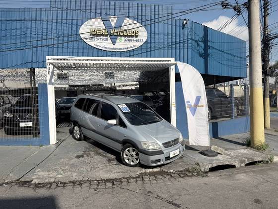 CHEVROLET ZAFIRA 2.0 MPFI ELEGANCE 8V FLEX 4P MANUAL CHEVROLET ZAFIRA 2.0 MPFI ELEGANCE 8V FLEX 4P MANUAL